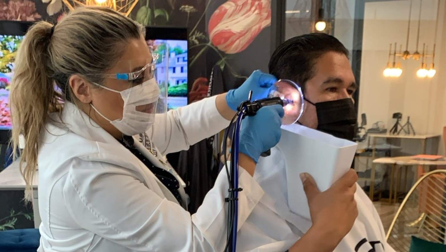 gallery earigator 1 cropped