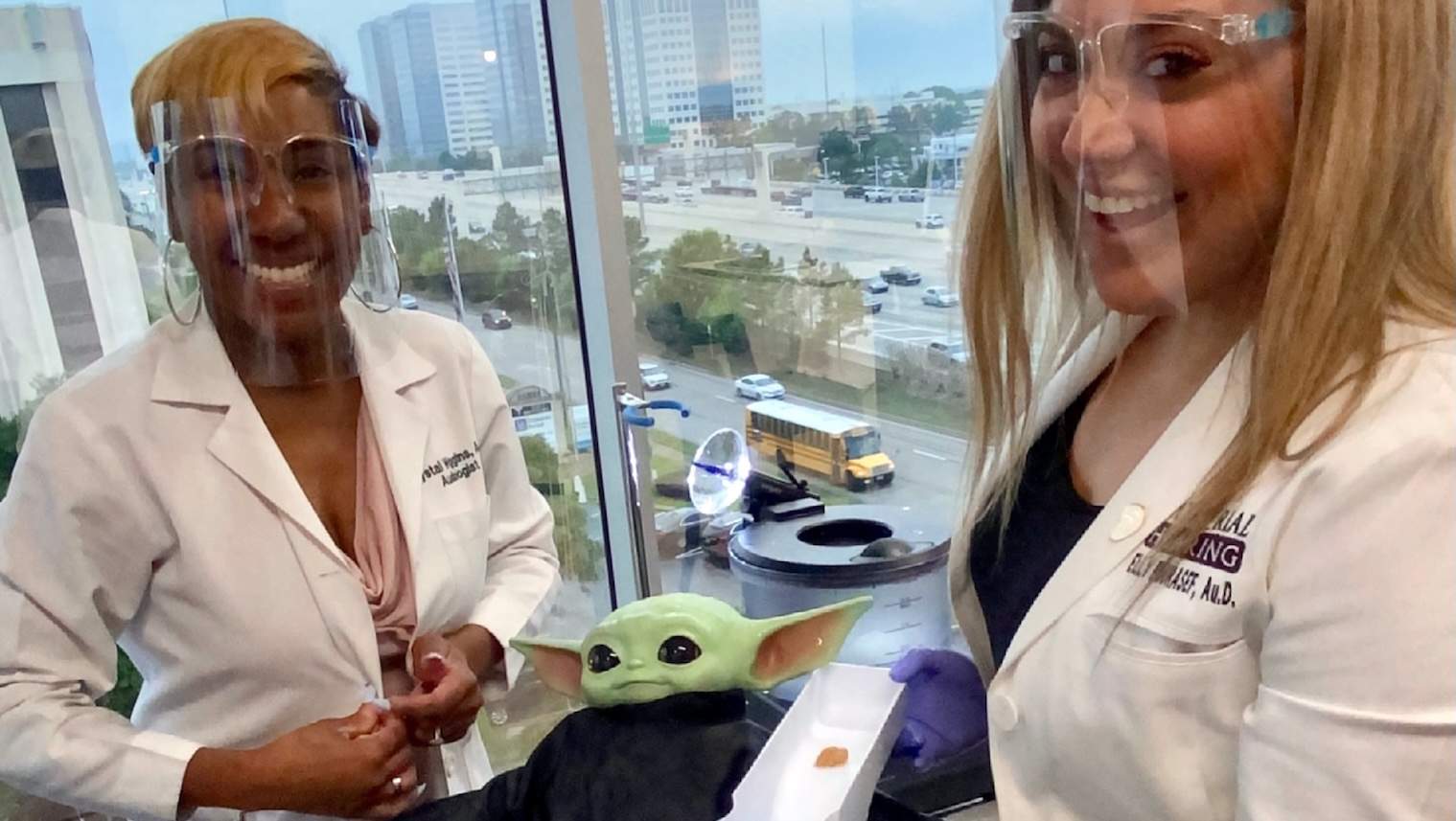 gallery earigator 2 cropped