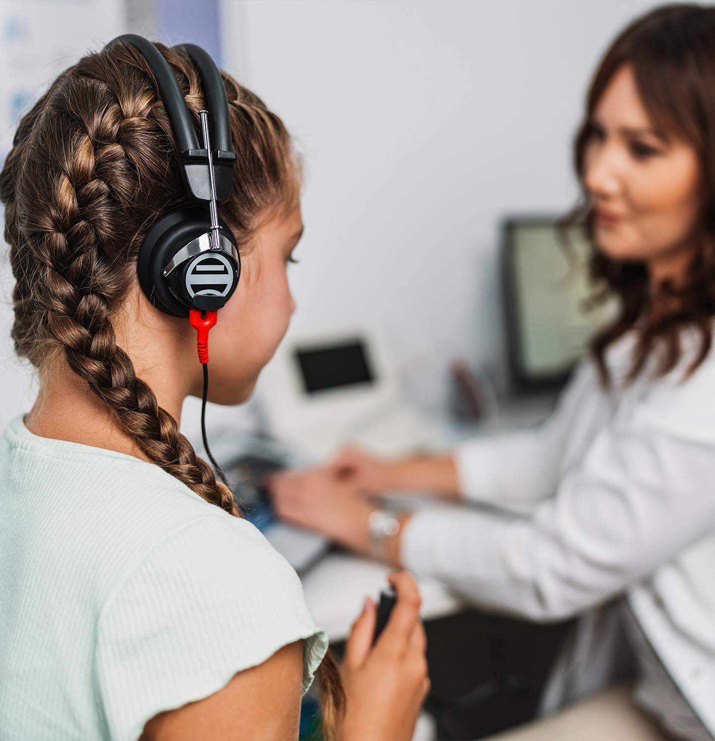 LEFT-SQUARE-Diagnostic Hearing Examination